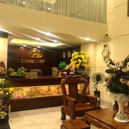 Khach San Le Hang Long Xuyen Exterior photo