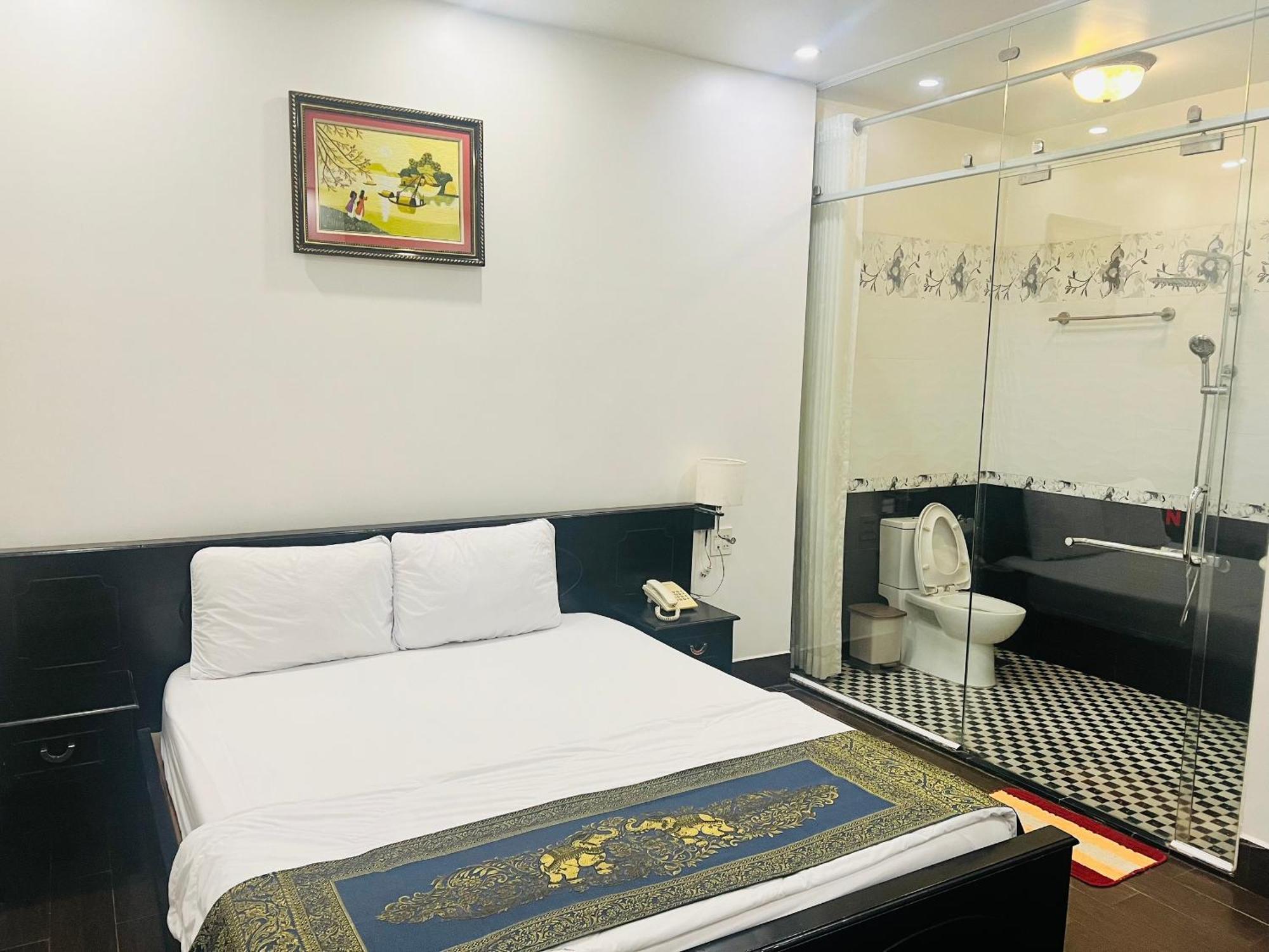 Khach San Le Hang Long Xuyen Exterior photo