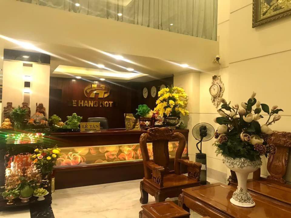 Khach San Le Hang Long Xuyen Exterior photo